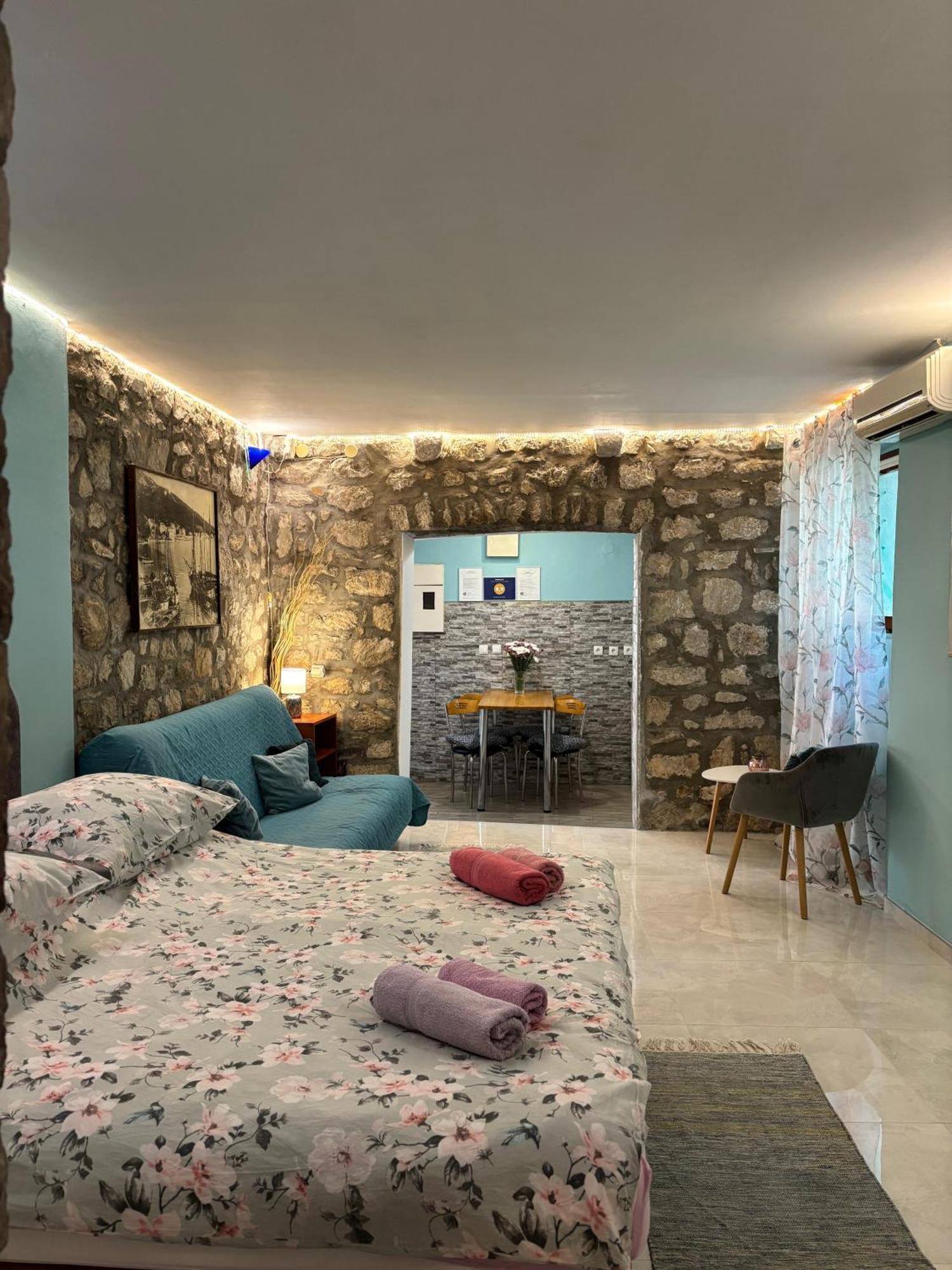 Apartments Hana Makarska Exteriör bild